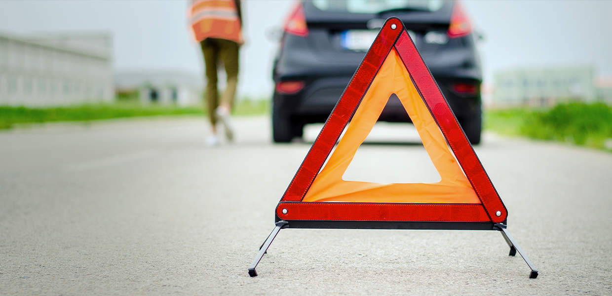 guida sicura e emergenze in auto, i consigli di Aquila