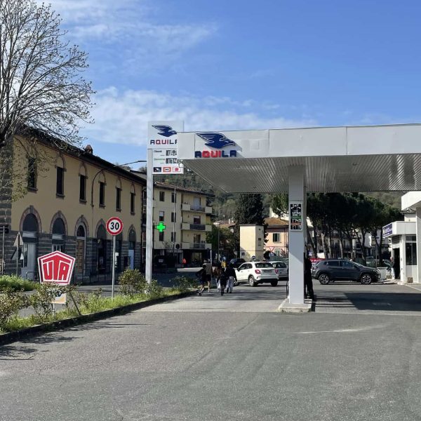 stazione di servizio Aquila